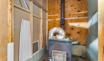 1318 Daly Rd, Ashtabula, OH 44004