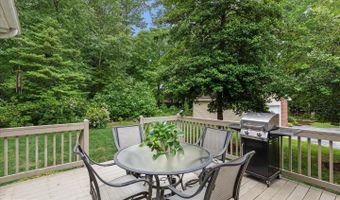 11 BURR HILL Dr, Berlin, MD 21811