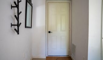 42243 CANARY GRASS Sq, Aldie, VA 20105
