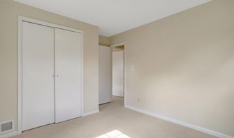 7623 ARLEN St, Annandale, VA 22003