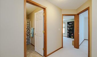 15826 Frisian Ln, Apple Valley, MN 55124