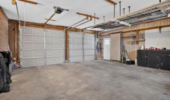 860 Teton Ave, American Falls, ID 83211