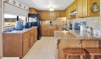 15761 Joshua Rd, Apple Valley, CA 92307