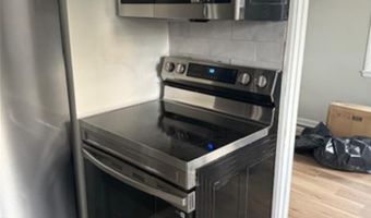 351 Boulevard, Middletown, RI 02842