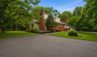 59 Smith Hill Rd, Airmont, NY 10952