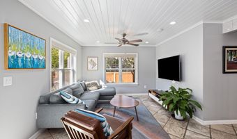 1604 N EDGEWOOD St, Arlington, VA 22201