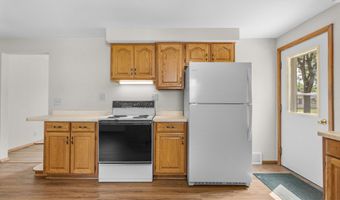 1136 W ROBERTS Ave, Appleton, WI 54914