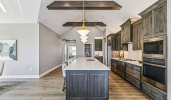 200 W Boxthorn Dr, Andover, KS 67002