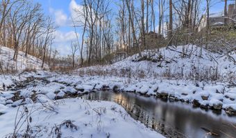 1091 Green Rd, Ann Arbor, MI 48105