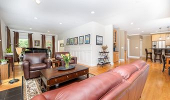 2 Merritt Woods, Burlington, CT 06013