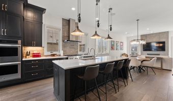 2899 Katmai Dr A, Columbus, OH 43228