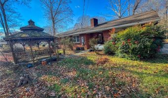 195 Claybon Dr, Advance, NC 27006