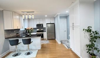 19 W Dolphin Cir W, Bayville, NJ 08721
