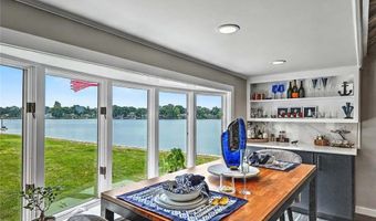 166 New Meadow Rd, Barrington, RI 02806