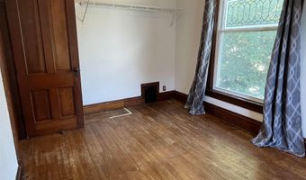325 S Main St, Albia, IA 52531