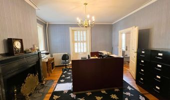 8 Crosby St, Augusta, ME 04330