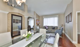 7318 GUILFORD PINE Ln, Apollo Beach, FL 33572