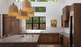 68-1002 NOHEA MAKAI St, Kamuela, HI 96743