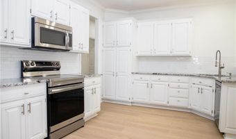 705 Drake St, Bentonville, AR 72712