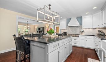 266 Pettis Ave NE, Ada, MI 49301