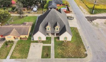 1811 S Cameron St, Alice, TX 78332