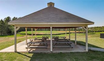 18 Castlemoor Loop, Adairsville, GA 30103