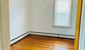 37 Lincoln Ave, Bristol, RI 02809
