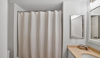 10101 GROSVENOR Pl 1901, Rockville, MD 20852