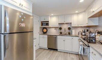 24 Columbus Blvd, Cranston, RI 02910