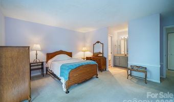 305 Piney Mountain Dr D-1, Asheville, NC 28805