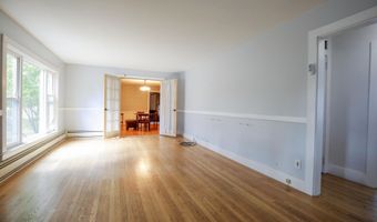 671 Essex St, Bangor, ME 04401