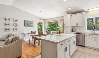 11 Noto Dr, North Providence, RI 02904