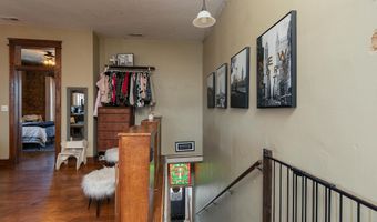 207 W Main St, Ash Grove, MO 65604