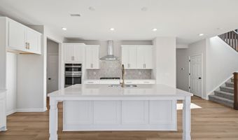 3650 Hayden Valley Dr, Bargersville, IN 46106