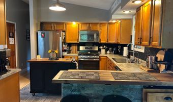 123 Stairs Rd, Amsterdam, NY 12010
