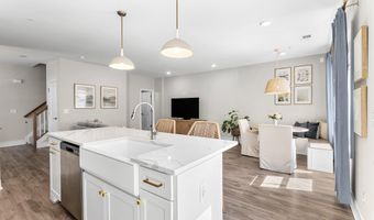 20801 LAMLASH Ter, Ashburn, VA 20147
