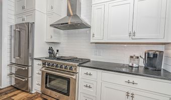 6 Keypost Ct, Bald Head Island, NC 28461