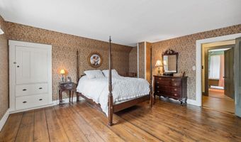 37 High St, Bradford, NH 03221