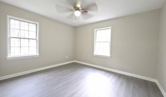 1703 State St, Biloxi, MS 39531