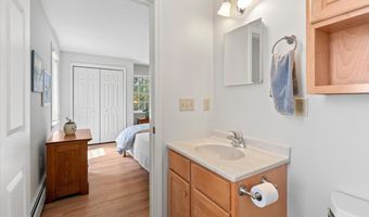 32 Wildersburg Cmn, Barre, VT 05641