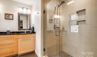 12 Pelham Rd, Asheville, NC 28803