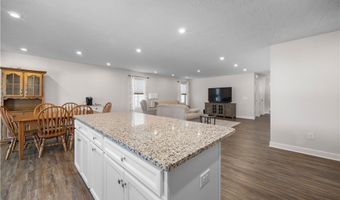 160 Eagle Cir, Amherst, OH 44001