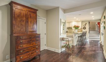 106 E Idler Ave, Beverly Shores, IN 46301