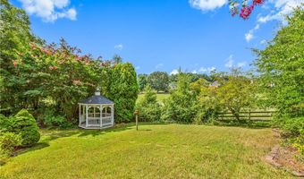 561 Oak Valley Blvd, Advance, NC 27006