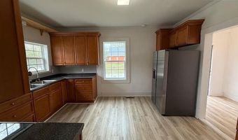 822 Chestnut St, Camden, SC 29020