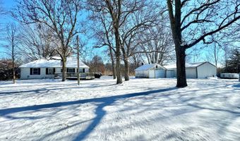 462 Knoxville Trl, Alpha, IL 61413