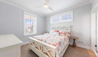 118 DOLPHIN Ave, Beach Haven, NJ 08008