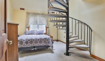 46 Oak Hill Rd, Brookline, NH 03033