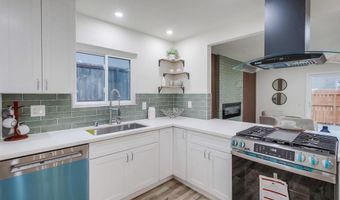 6548 Bantam Lake Cir, San Diego, CA 92119