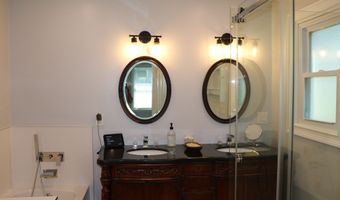 6 Greenfield Dr, Ansonia, CT 06401
